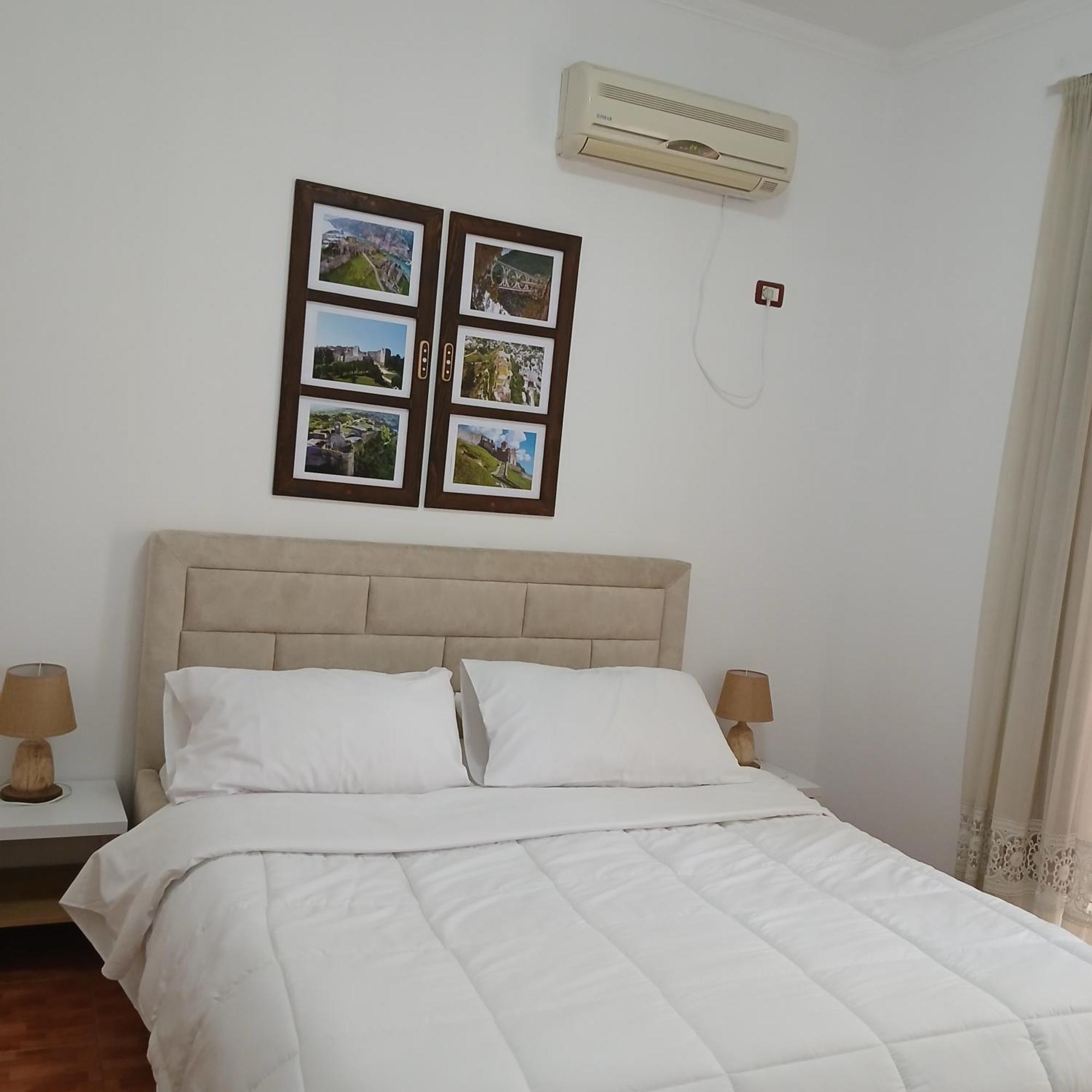 Villa Oasis Berat Exteriör bild