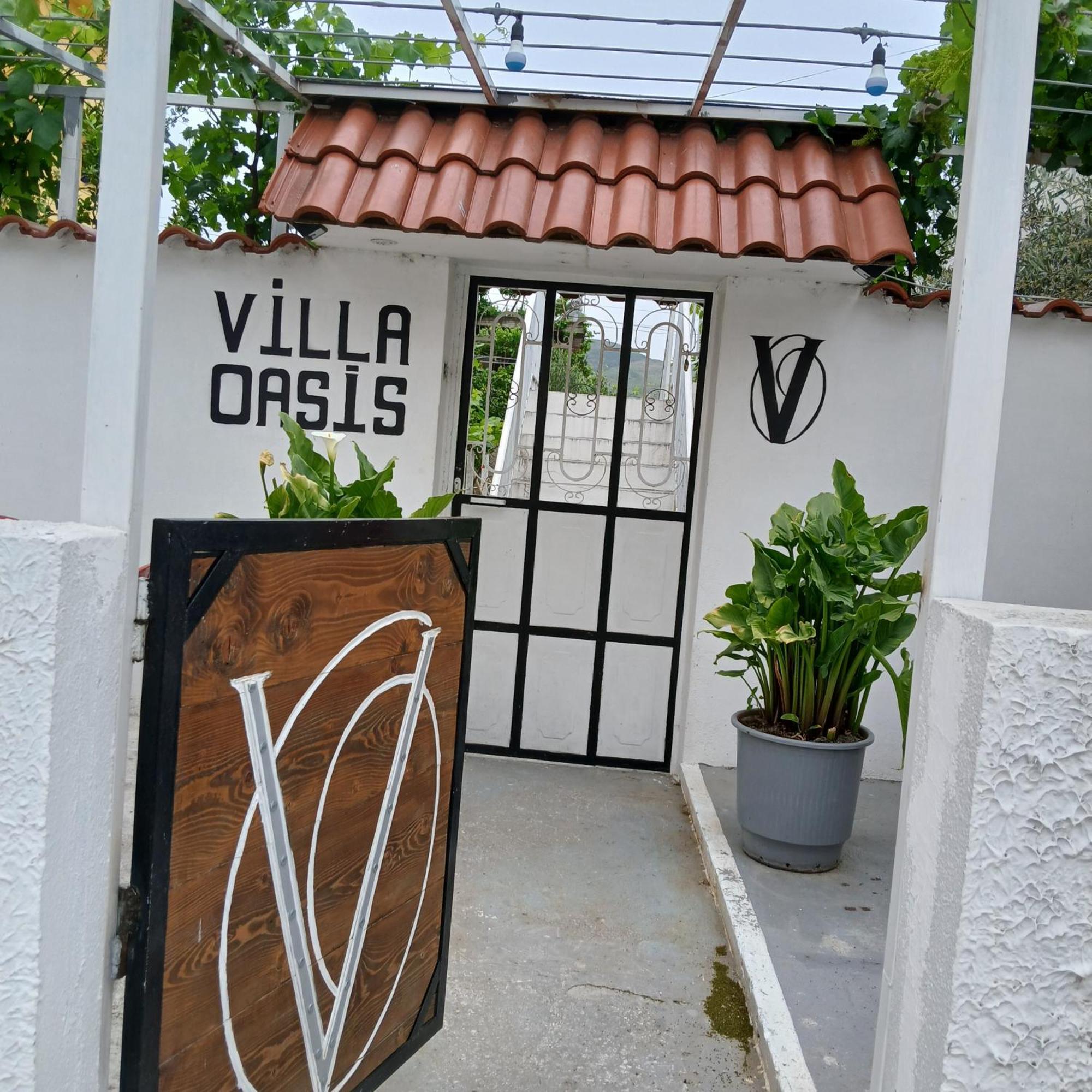 Villa Oasis Berat Exteriör bild
